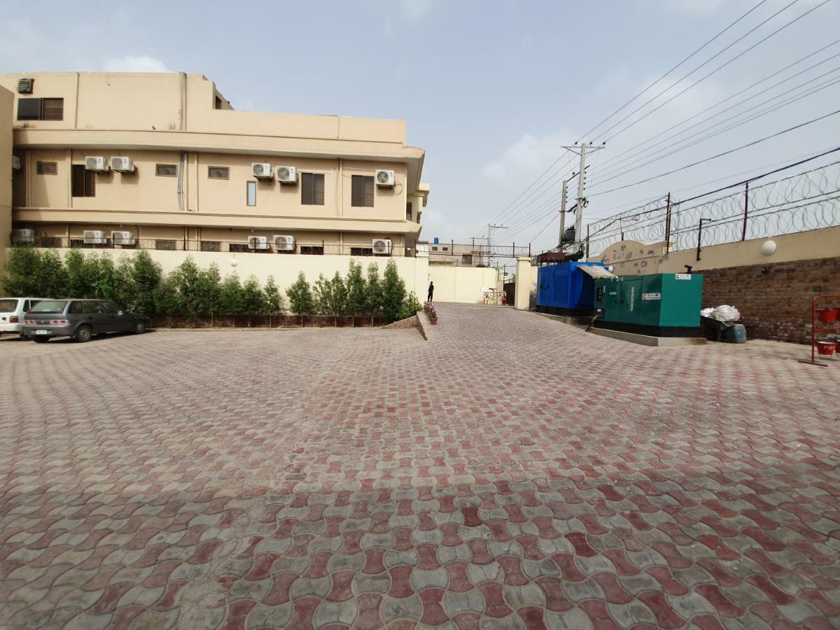 S Chalet Multan Exterior foto